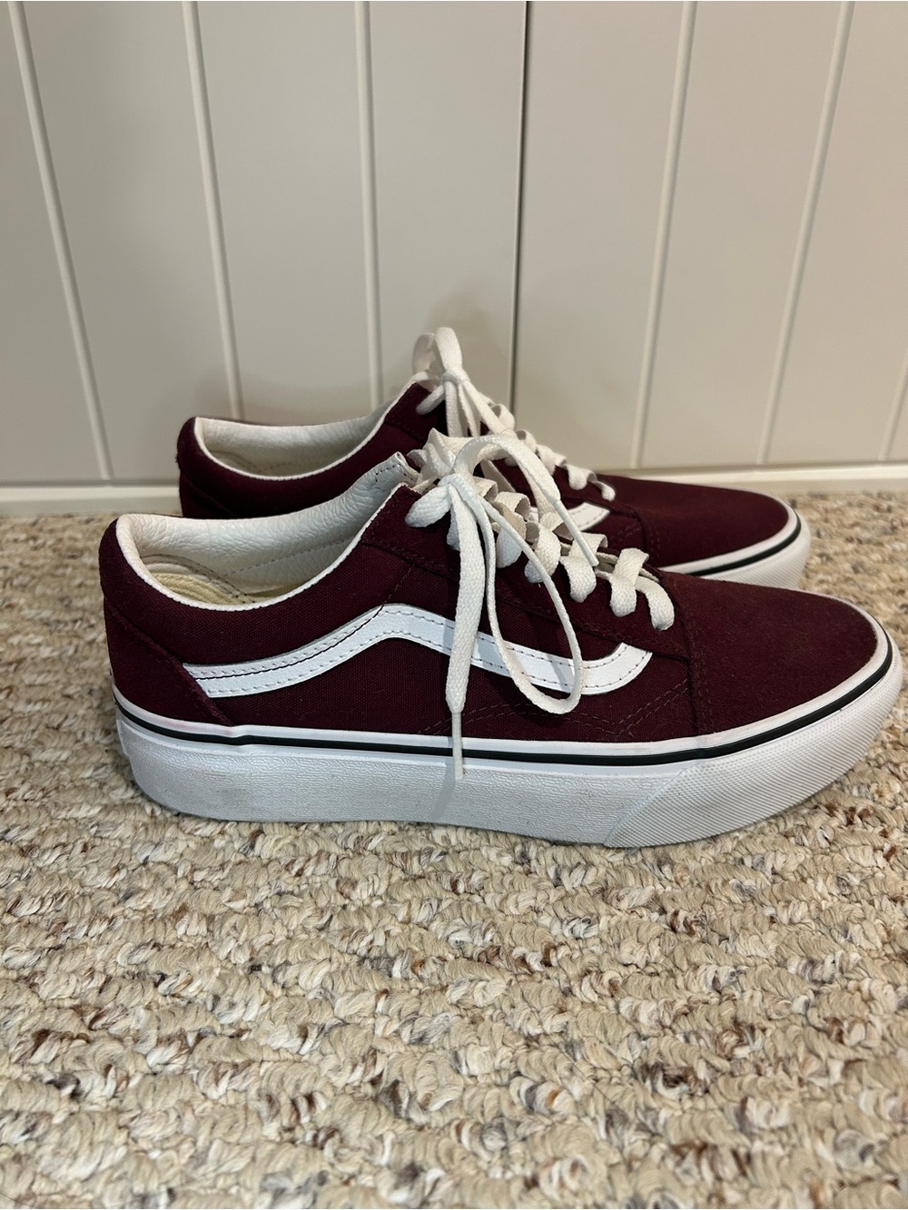 Vans Old Skool Sneakers in Burgundy and White